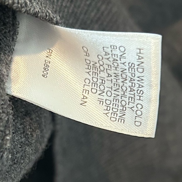 TURNBURY sweater vest. Extra fine Marino wool. Size large. - Picture 5 of 5